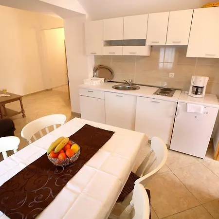 Lias2 Rogoznica (Sibenik-Knin)